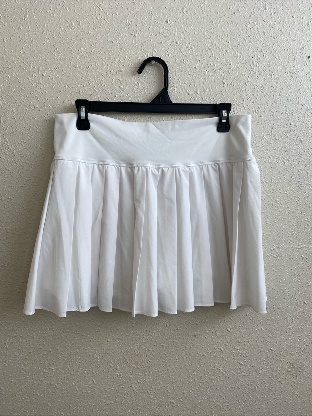Aerie Offline White Pleated Tennis or Golf Skort
